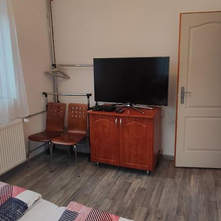 Lali Apartman Balatonudvari Exteriör bild